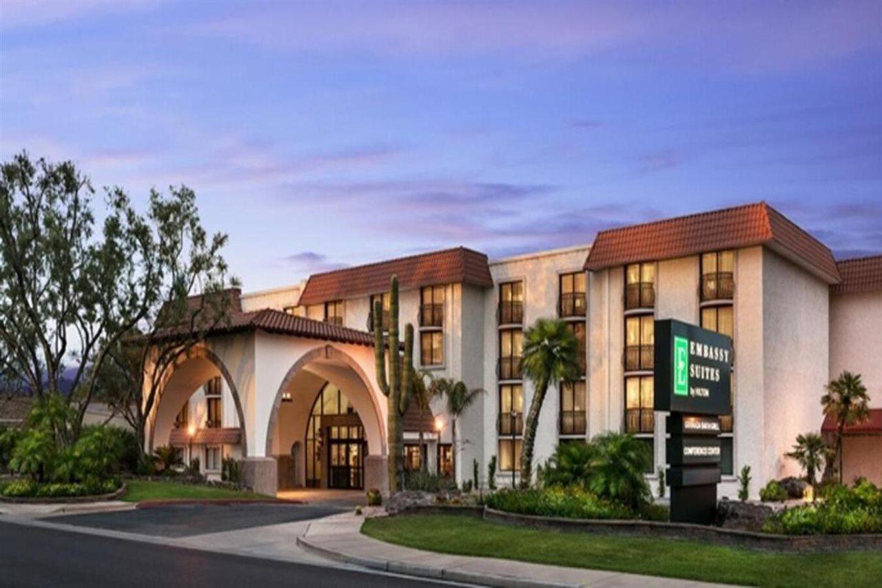 Embassy Suites By Hilton Scottsdale Resort מראה חיצוני תמונה