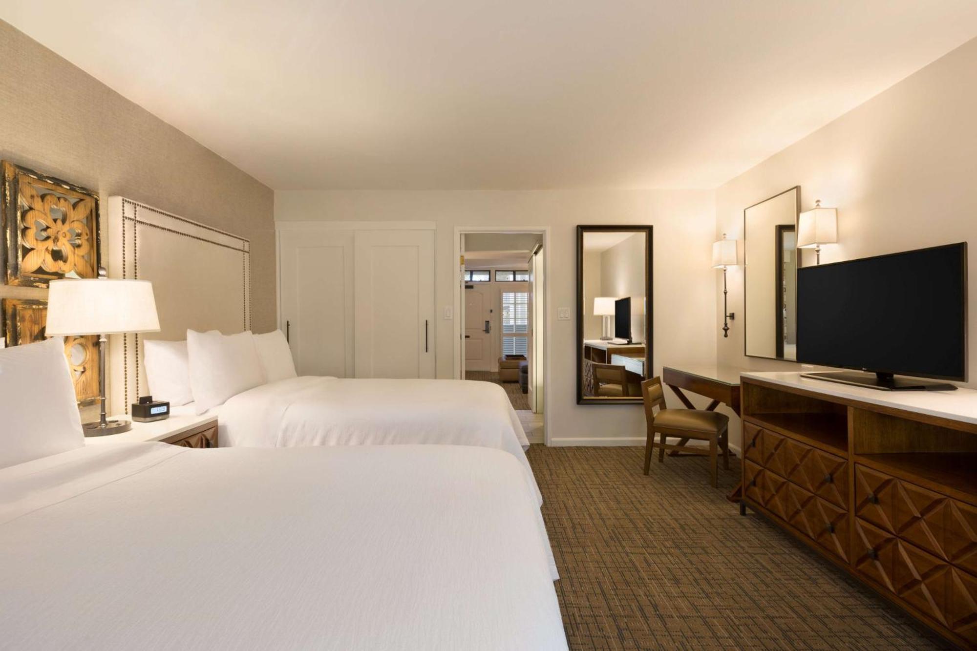 Embassy Suites By Hilton Scottsdale Resort מראה חיצוני תמונה