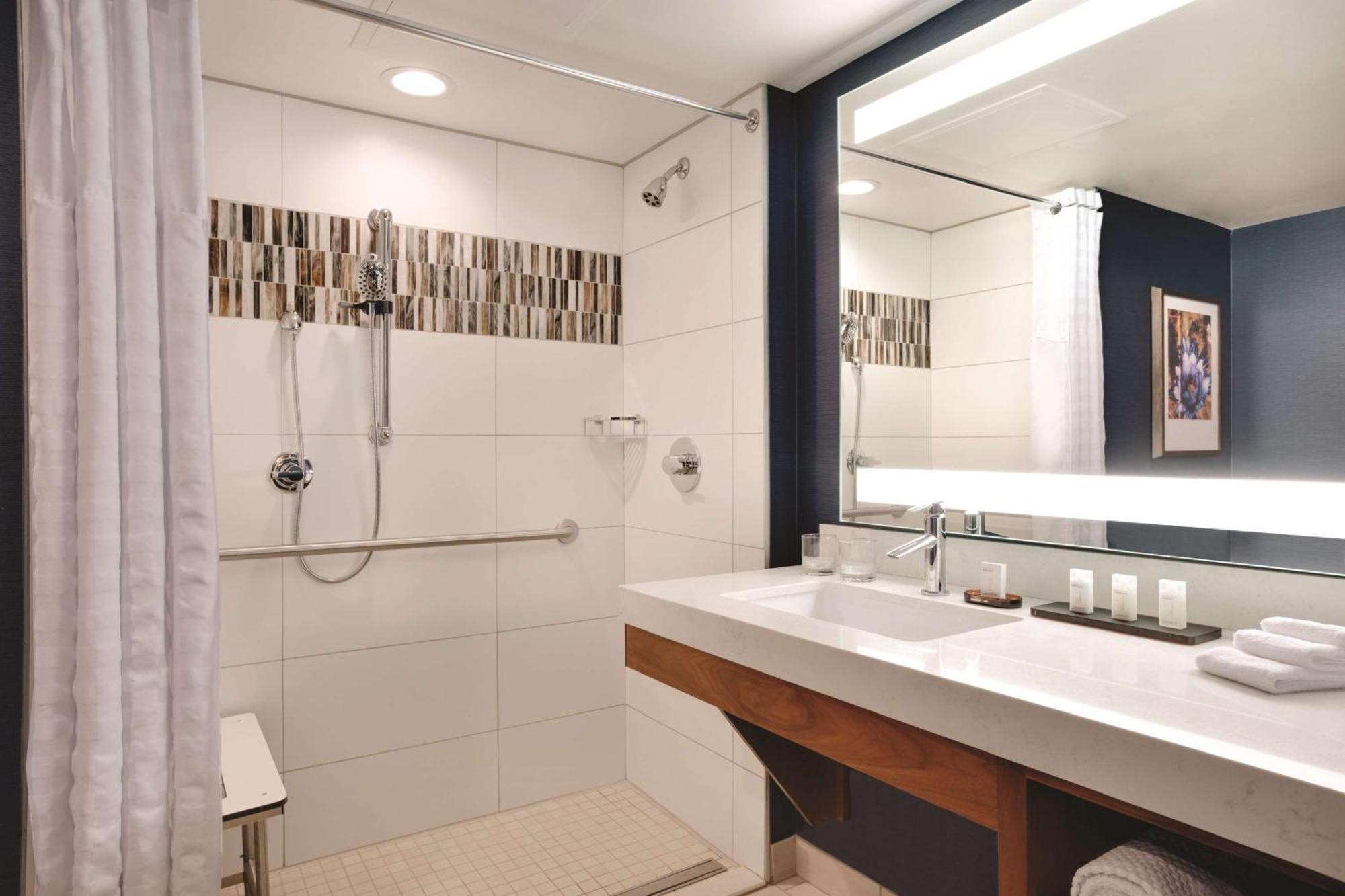 Embassy Suites By Hilton Scottsdale Resort מראה חיצוני תמונה