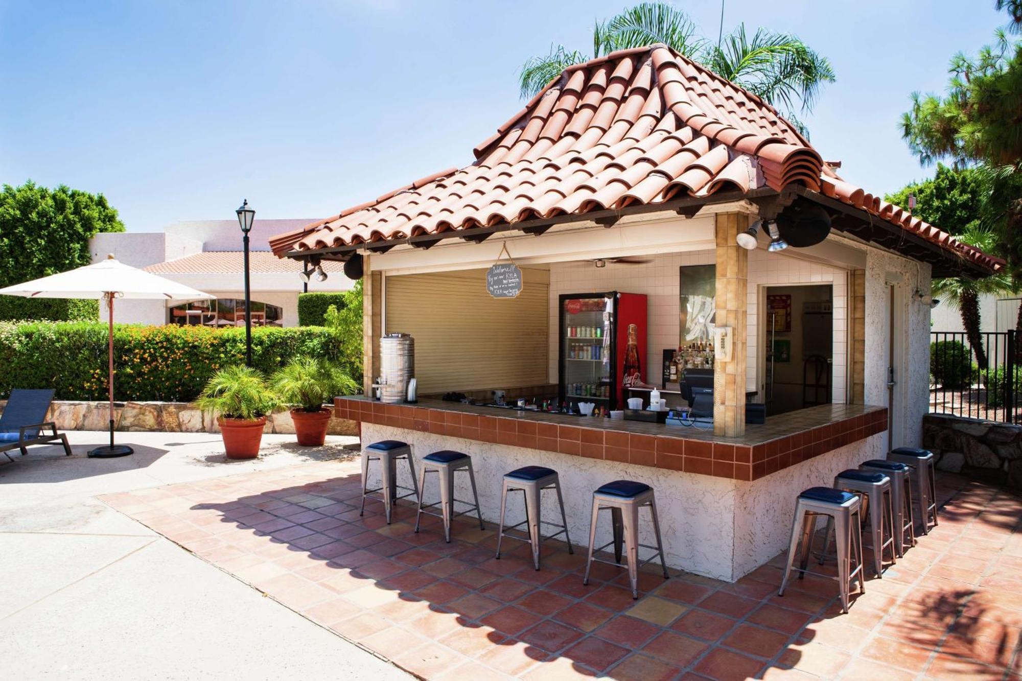 Embassy Suites By Hilton Scottsdale Resort מראה חיצוני תמונה