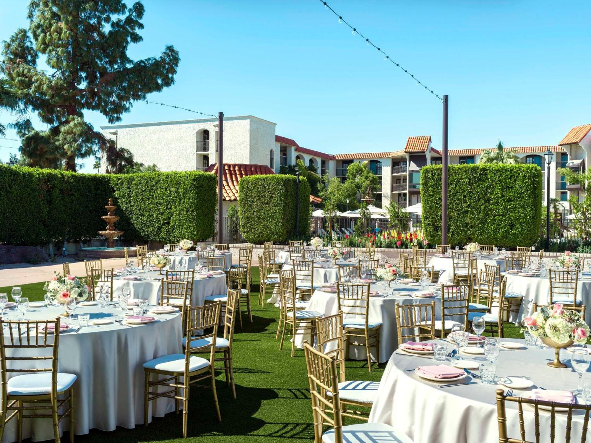 Embassy Suites By Hilton Scottsdale Resort מראה חיצוני תמונה