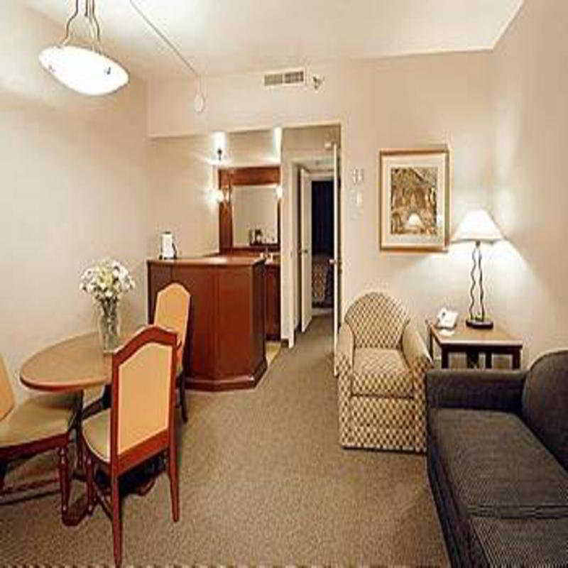 Embassy Suites By Hilton Scottsdale Resort מראה חיצוני תמונה
