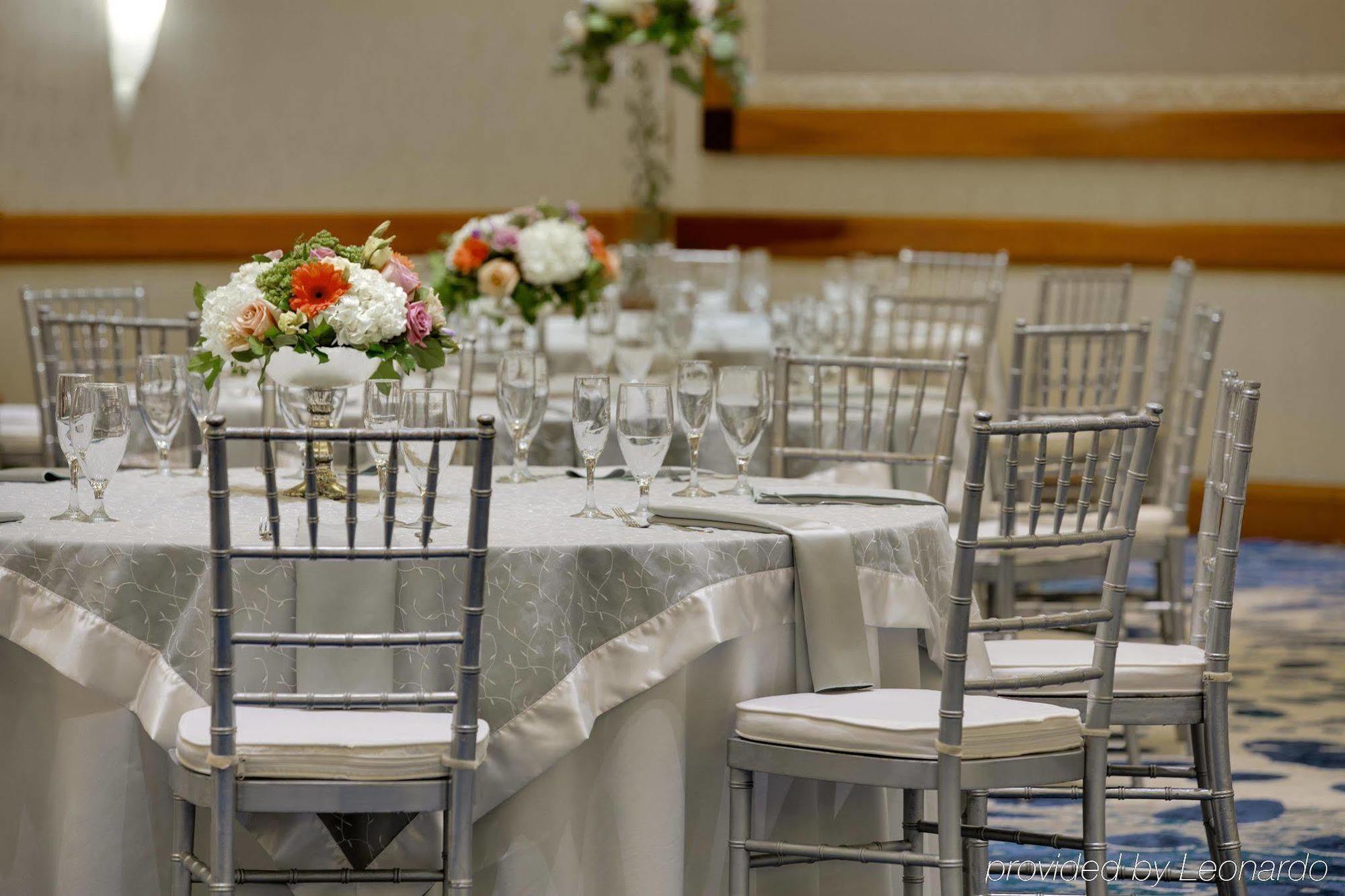 Embassy Suites By Hilton Scottsdale Resort מראה חיצוני תמונה