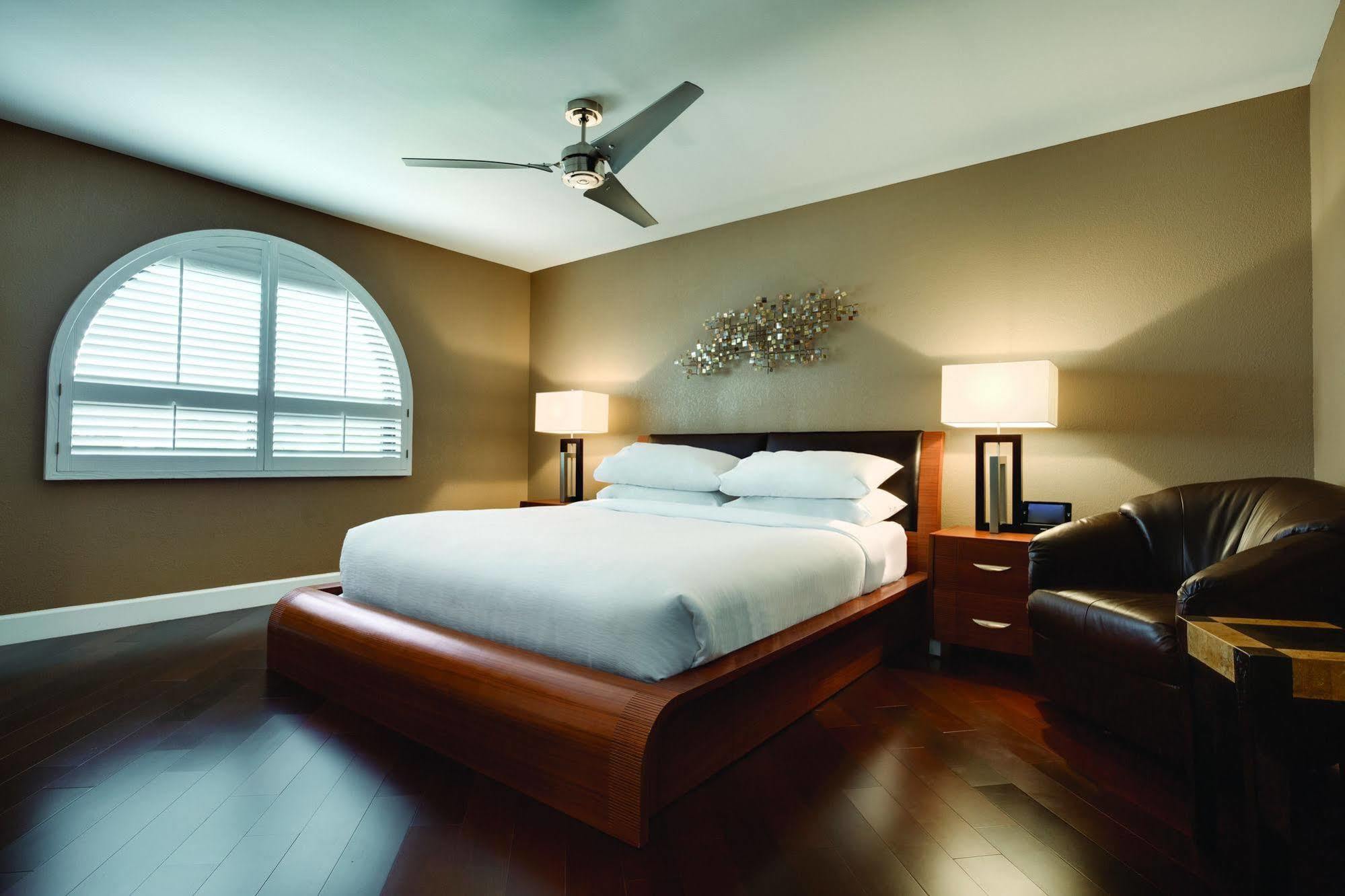 Embassy Suites By Hilton Scottsdale Resort מראה חיצוני תמונה